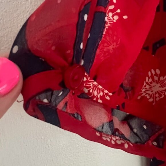 BNWT Forever 21 Flower Top - Picture 3 of 5